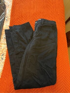 Universal Thread Black Women’s Chino Pants